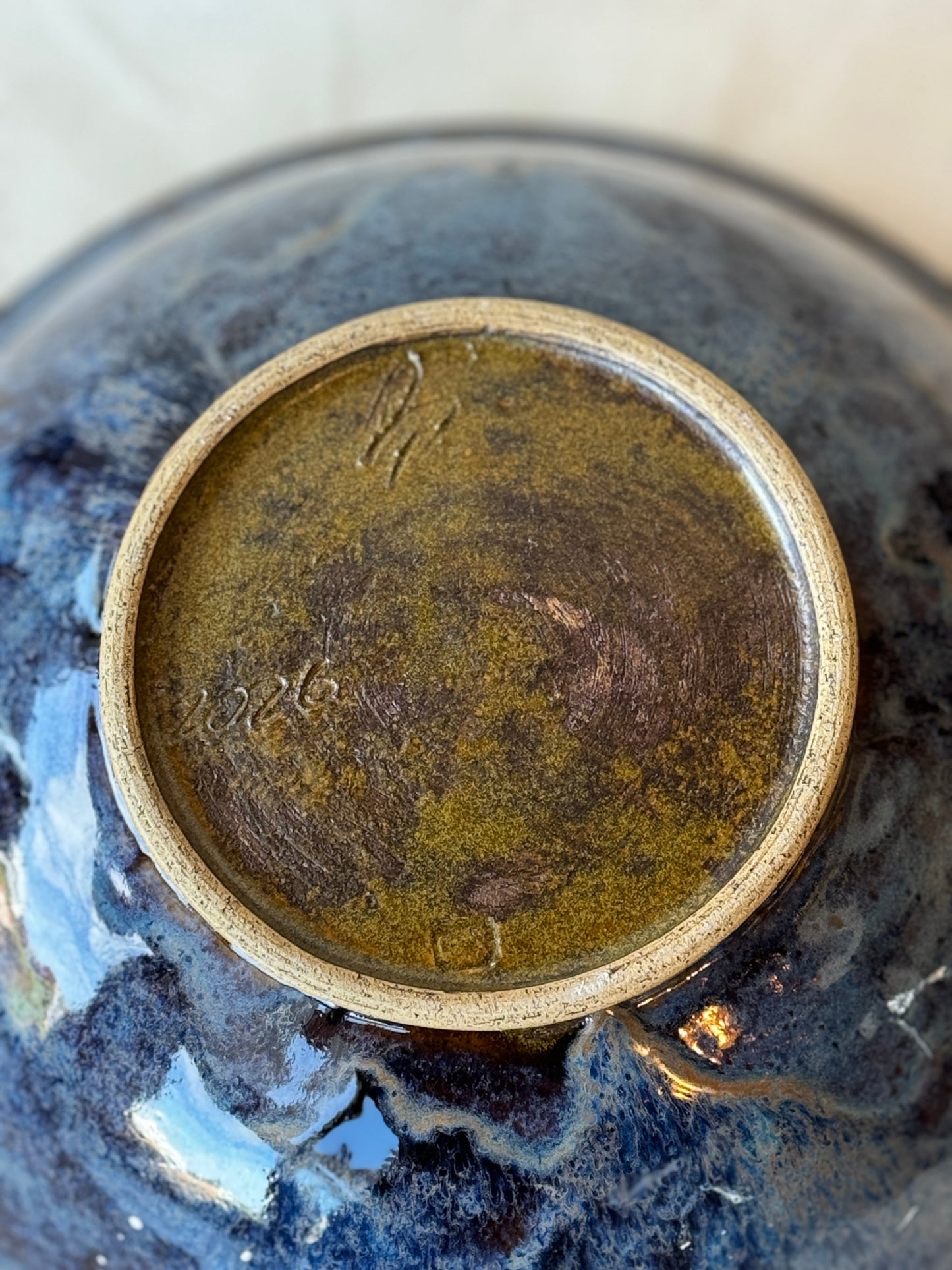 Close-up of a the bottom of the bowl