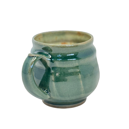 green mug