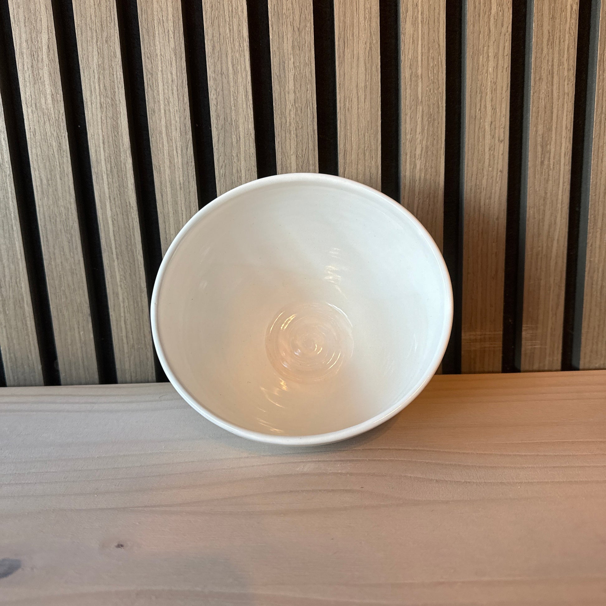 White round bowl ceramic