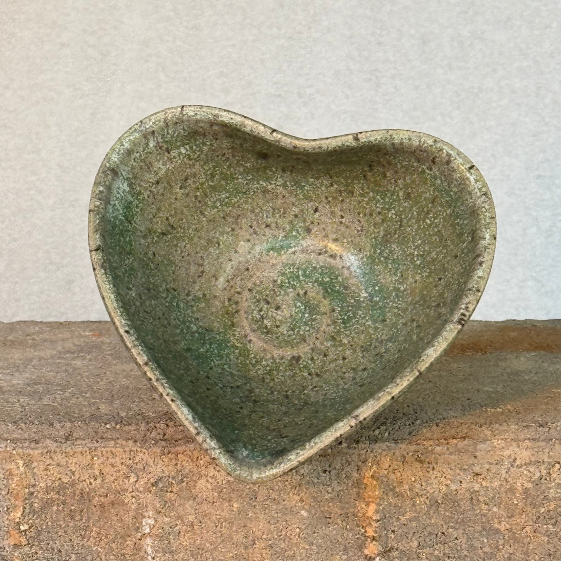 Green brown heart bowl